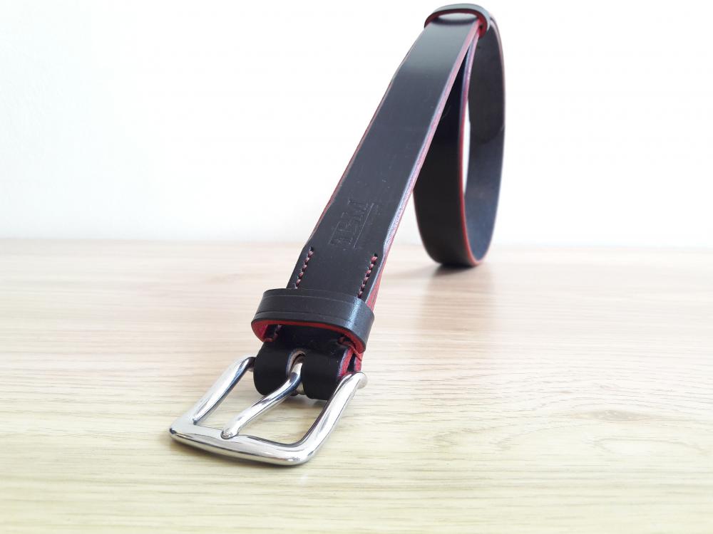Classic Bold Belt in Black and Red
