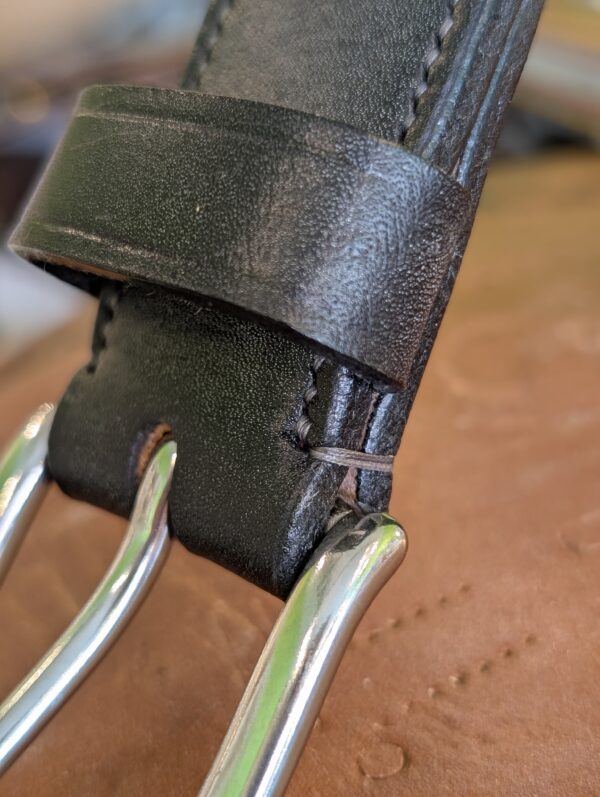 Belt - Devon Black Leather, Grey Stitch, Classic 40 - stitching close up