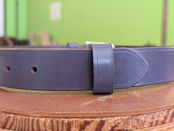 Belt - Ware Purple Leather, Classic in stock 42 - tail end