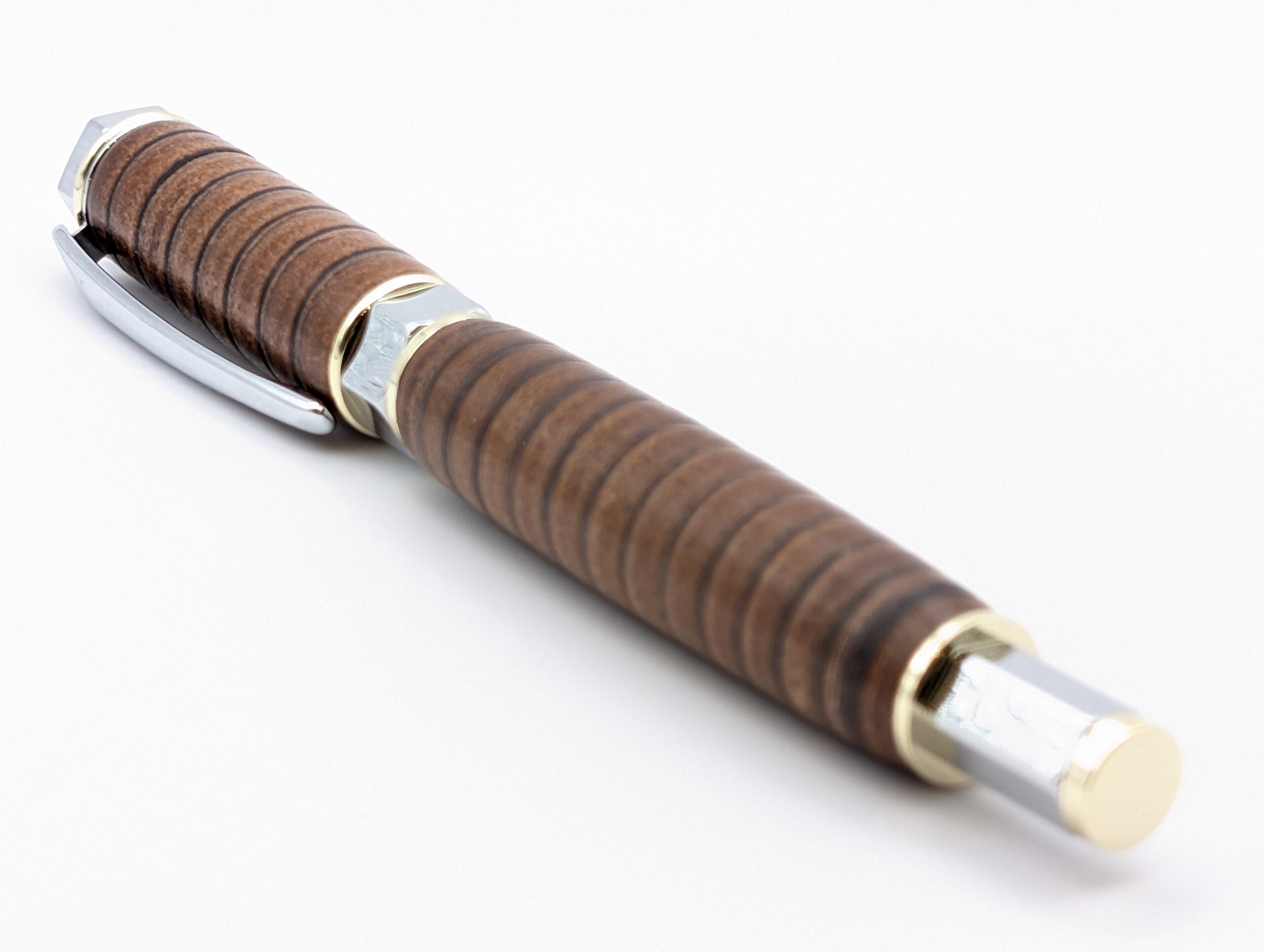 Leather Fountain Pen - Vertex Supreme Hand Made by Leather Pens of Somerset - head