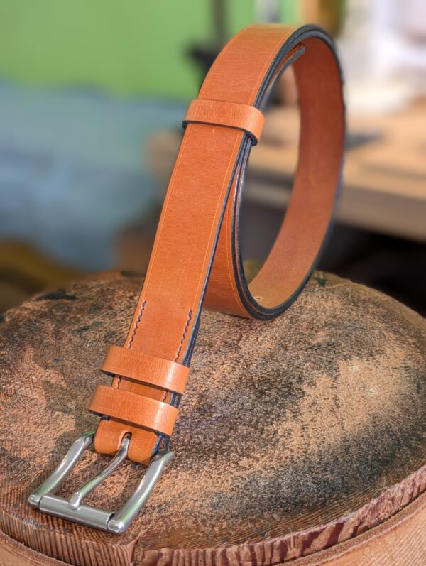 Belt - Light Havana Sedgwick Leather, Classic, in stock 44 (2024) - standing